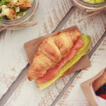 Losos va Pesto sousli mini-kruassan