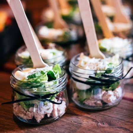 Салат Цезарь с курицей