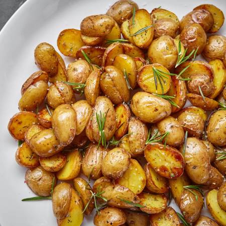 Мини-картофель с розмарином