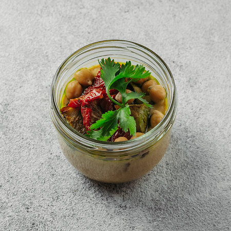 Baqlajon bilan humus