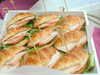 Мини-круассан с куриным филе и свежими овощами